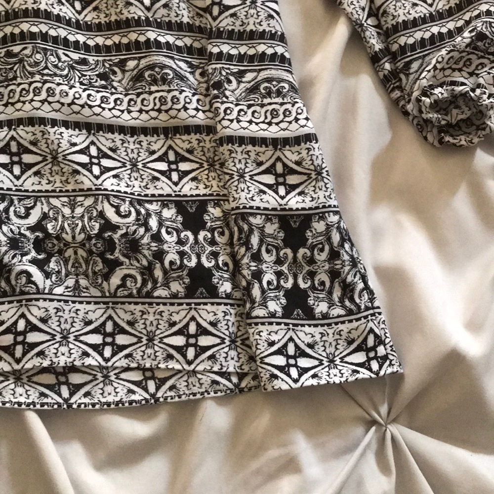 WHBM Tunic Size 0 - Picture 2 of 7